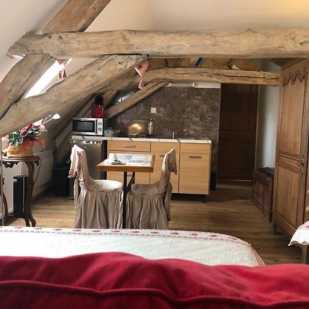 Aux Logis De La Solre Bed & Breakfast Ferriere-la-Petite Exterior photo