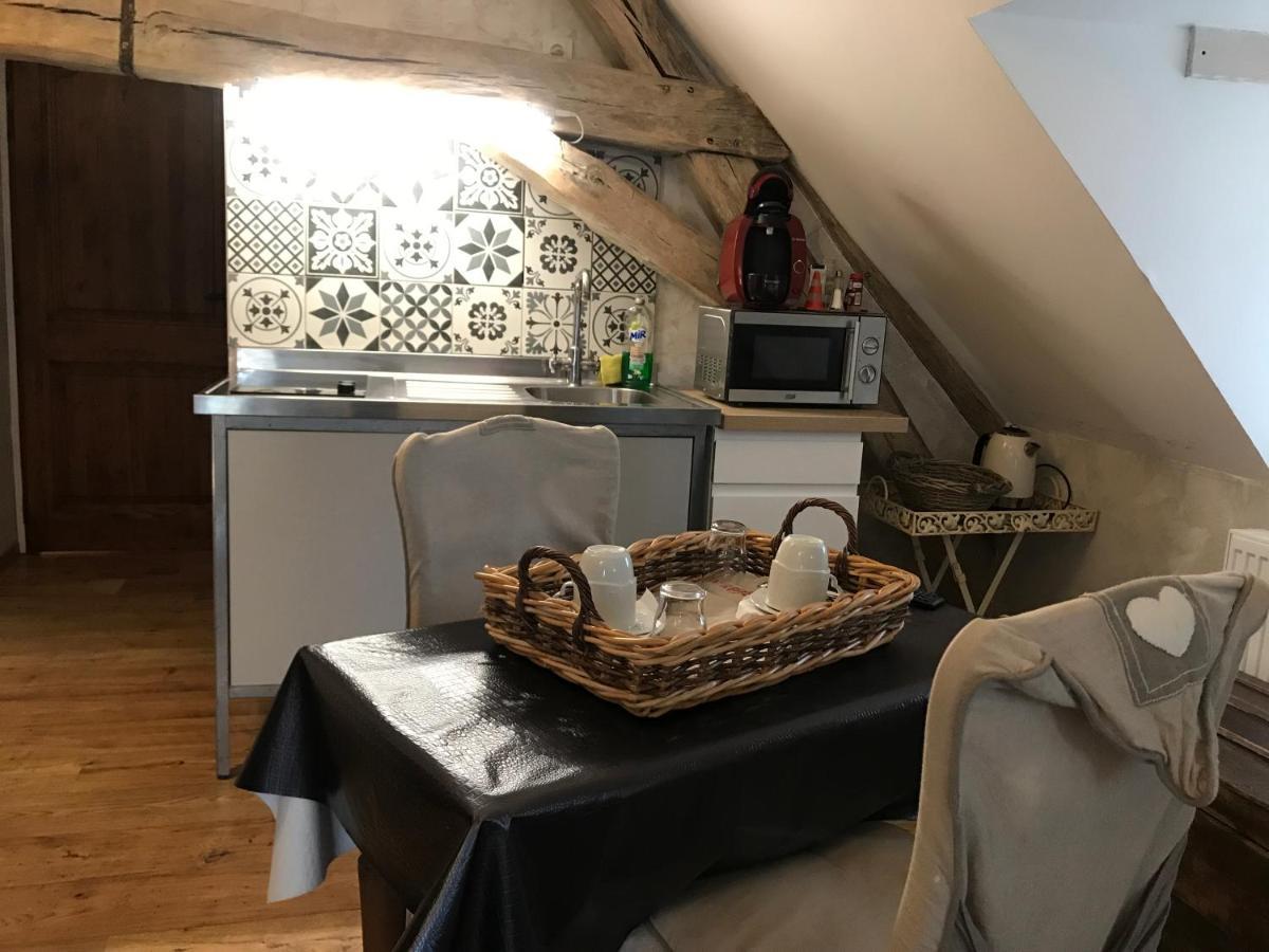 Aux Logis De La Solre Bed & Breakfast Ferriere-la-Petite Exterior photo