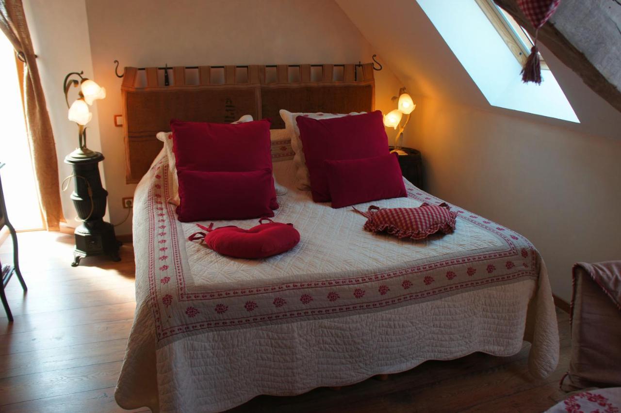 Aux Logis De La Solre Bed & Breakfast Ferriere-la-Petite Exterior photo