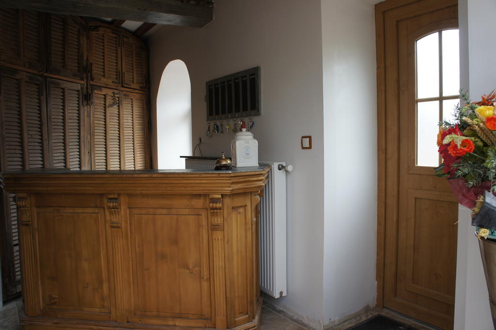 Aux Logis De La Solre Bed & Breakfast Ferriere-la-Petite Exterior photo