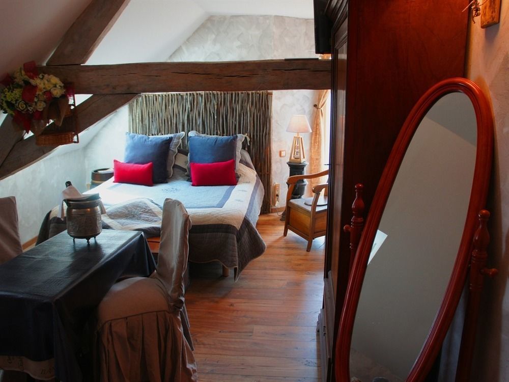 Aux Logis De La Solre Bed & Breakfast Ferriere-la-Petite Exterior photo
