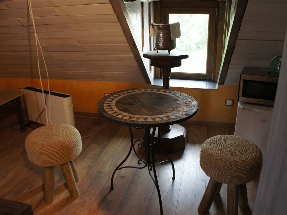 Aux Logis De La Solre Bed & Breakfast Ferriere-la-Petite Exterior photo